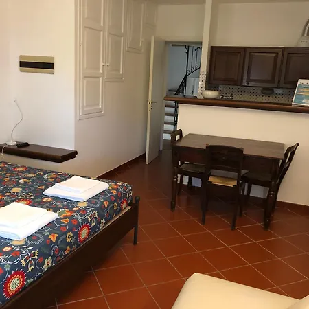 Casestate Dolphin Apartman Manarola